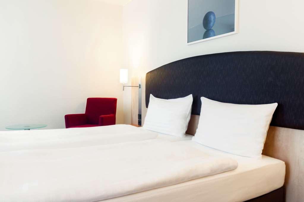 Intercityhotel Wien Room photo